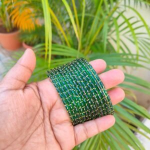 Raindrop glass bangles (Dark green)