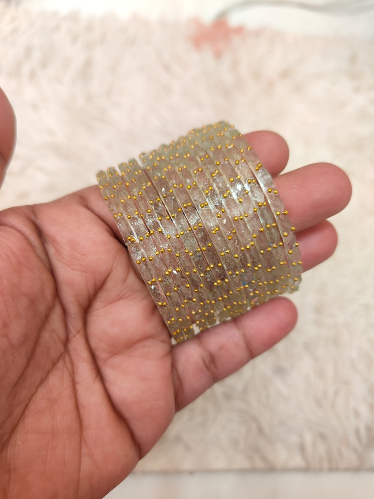 Raindrop glass bangles (Pastel green )